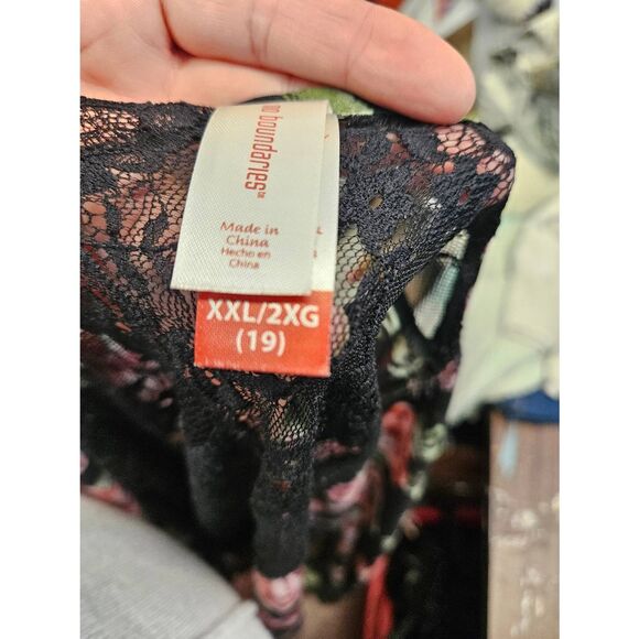 No Boundaries Floral Lace Back Kimono Size 2x - Picture 8 of 8